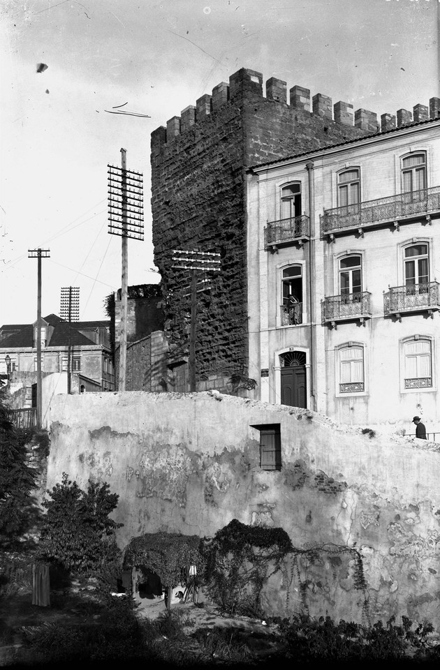 Costa do Castelo e a Torre de São Lourenço, foto Costa do Castelo e a Torre de São Lourenço, foto