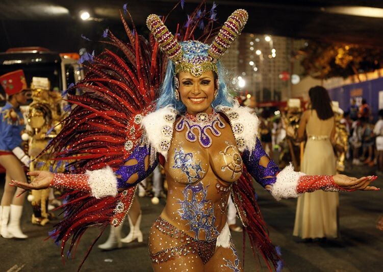 Andreia Martins (Carnaval Rio 2022).jpg