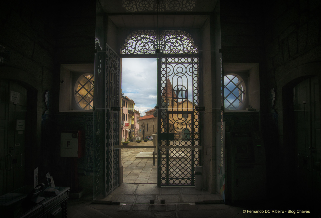 1600-(49700).jpg 1600-(49700).jpg