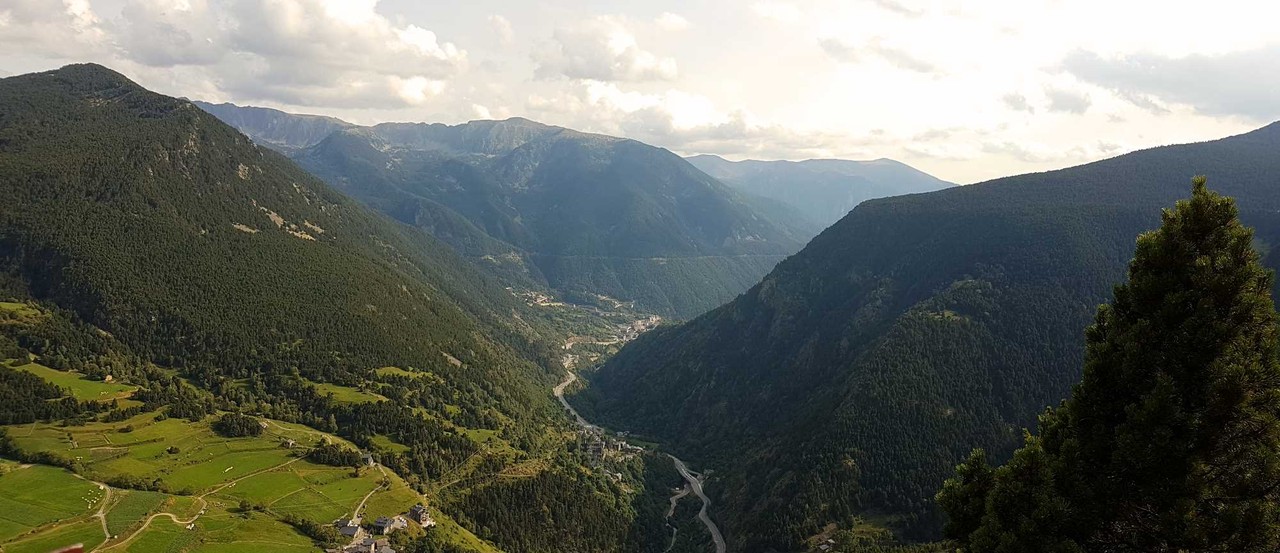 Dois lados do mesmo trilho.jpg