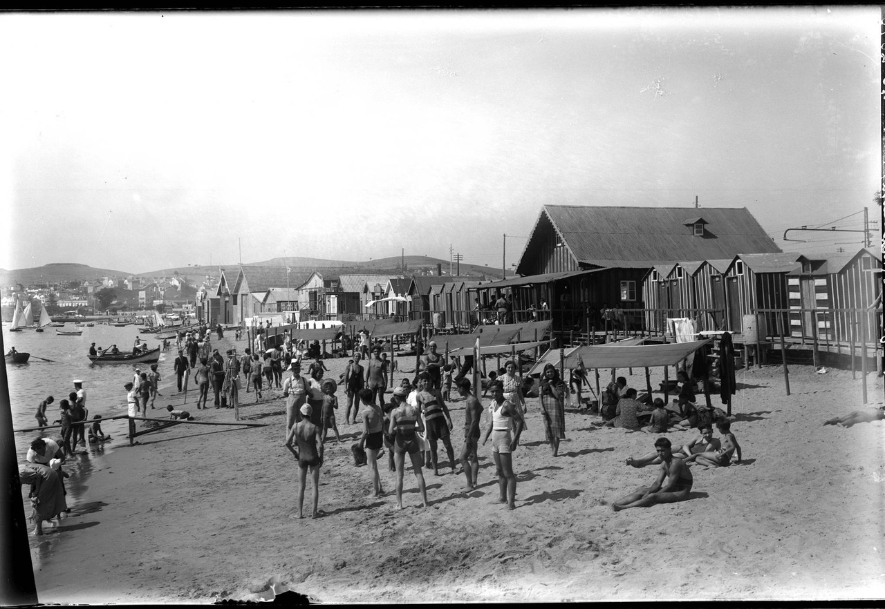 Praia de Pedrouços, 1937, foto de Eduardo Portuga