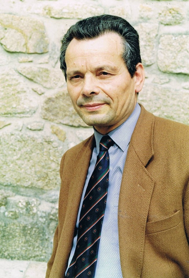 CCE19042011_00001 FOTO e ASSINATURA.jpg