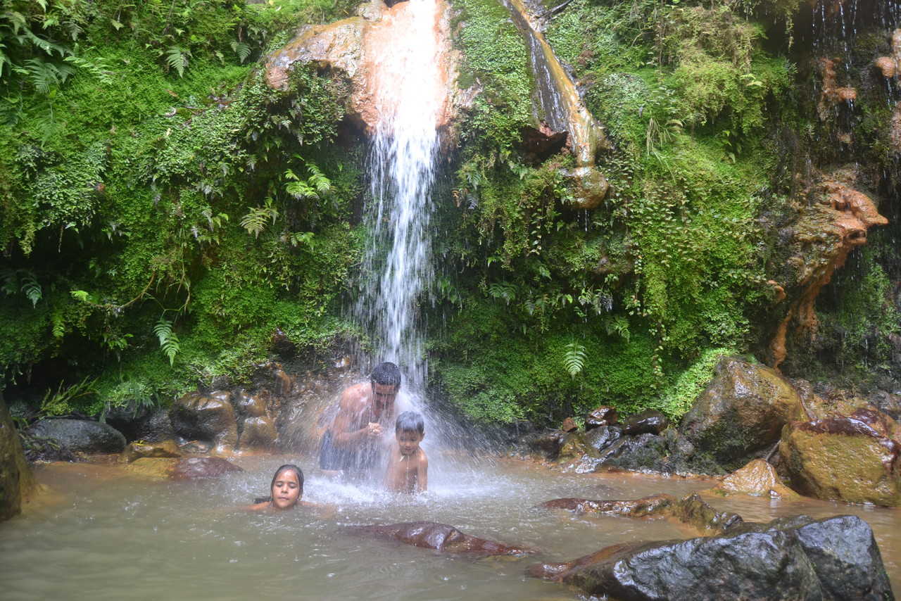 DSC_0937.JPG DSC_0937.JPG