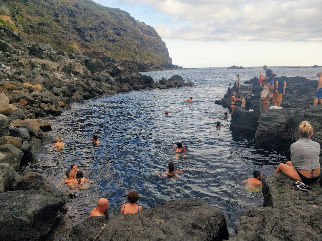 Ponta da Ferraria.jpeg