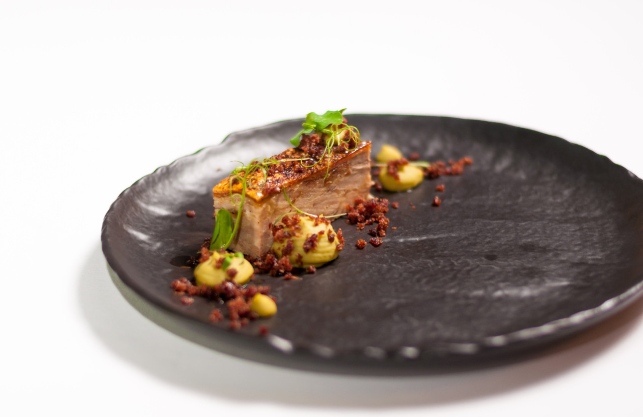 Astória_Terrina de Leitão confitado com pimentã @Carlos Teixeira