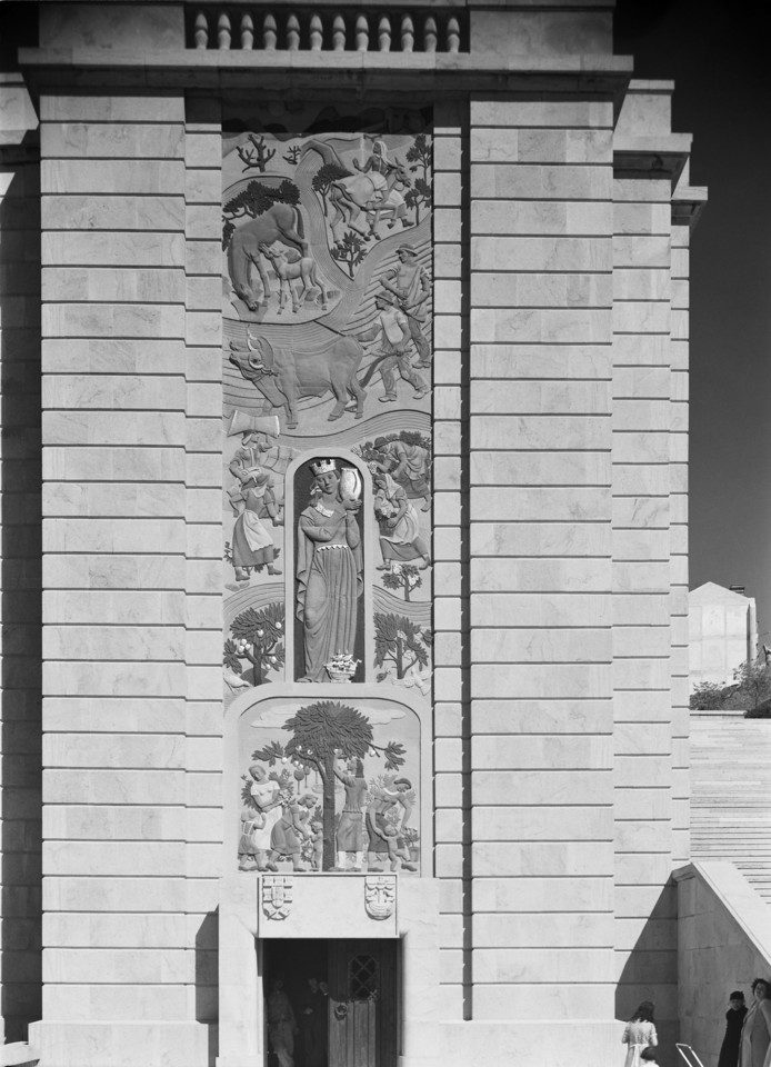Baixos relevos, Alameda (H. Novais, c. 1948)