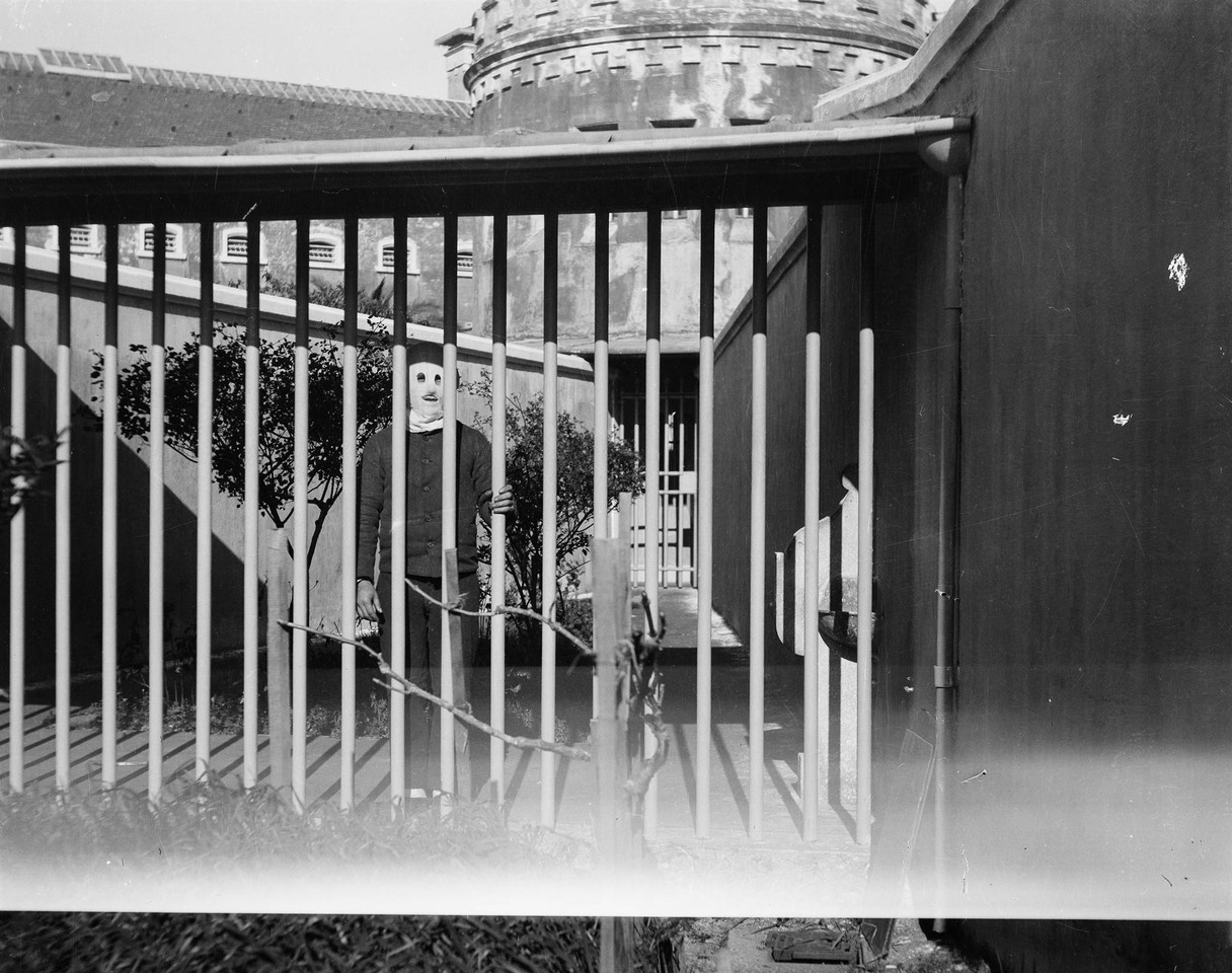 Prisioneiro na penitênciária de Lisboa, antes da