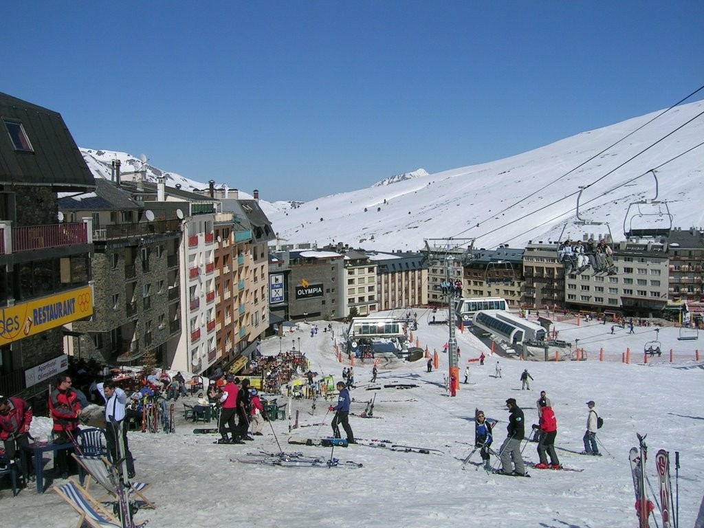 pas%20de%20la%20casa%20image.jpg pas%20de%20la%20casa%20image.jpg