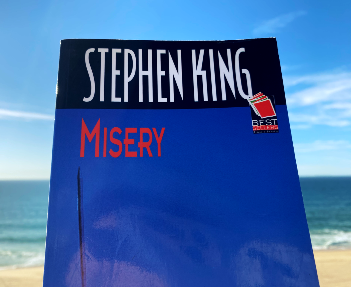 mar-maio-misery-stephen-king.png