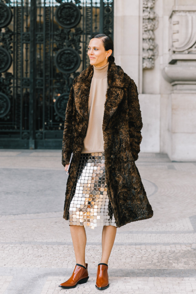 looks_paris_fashion_week_zapatos_terciopelo_abrigo