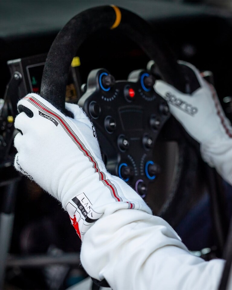 LanciaYpsilonRally2HFIntegrale 3.jpg