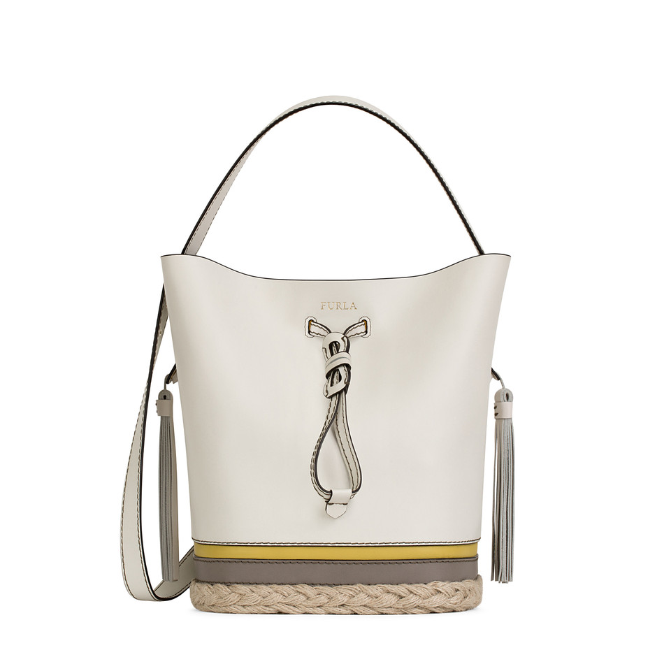 FURLA_VITTORIA_S_DRAWSTRING_BKG_450€.jpg