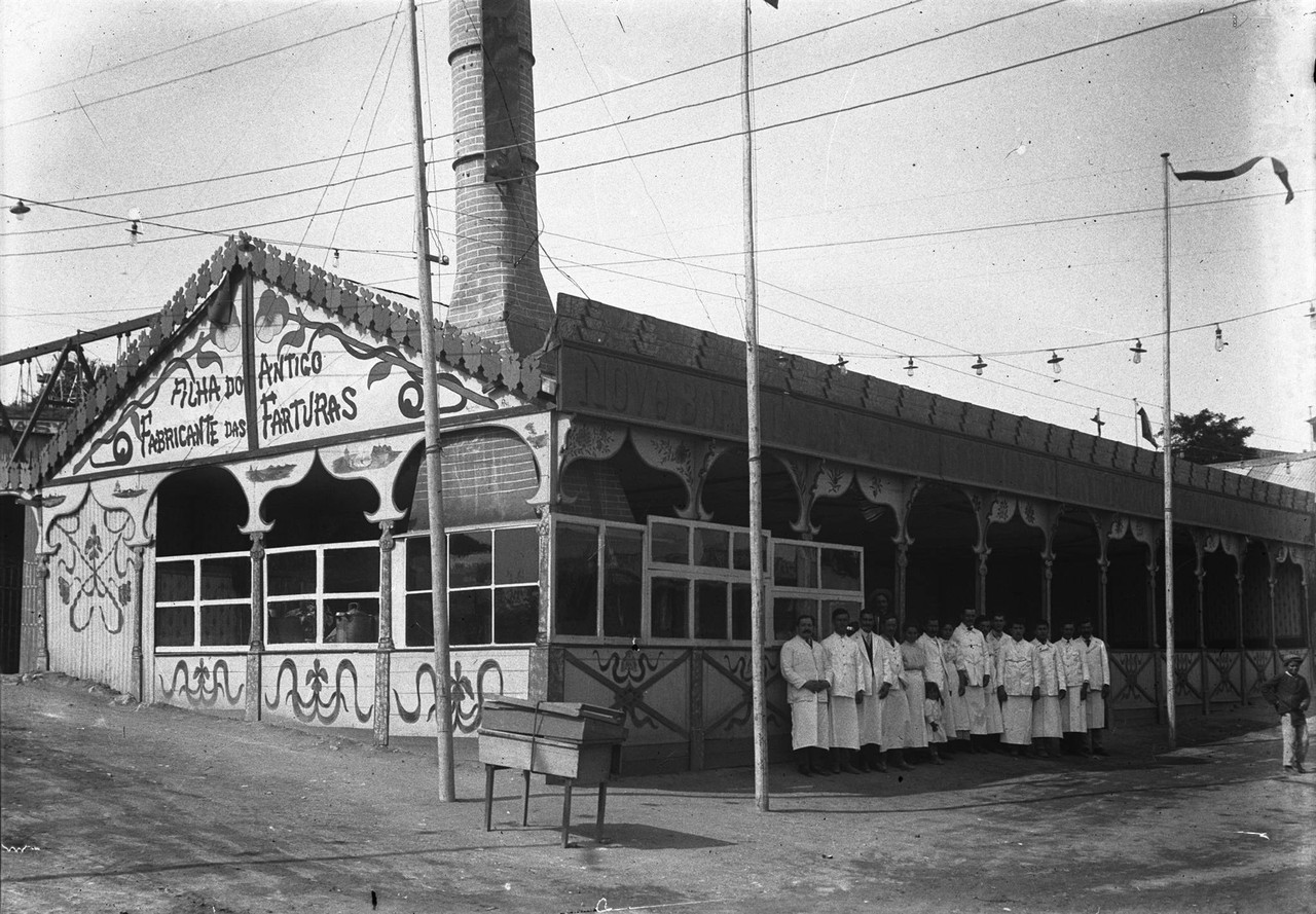 Feira de Agosto no parque Eduardo VII, barraca das