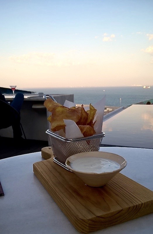 18568627_Whgmz (1).jpg