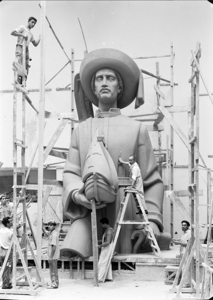 Grupo escultórico do Padrão dos Descobrimentos -