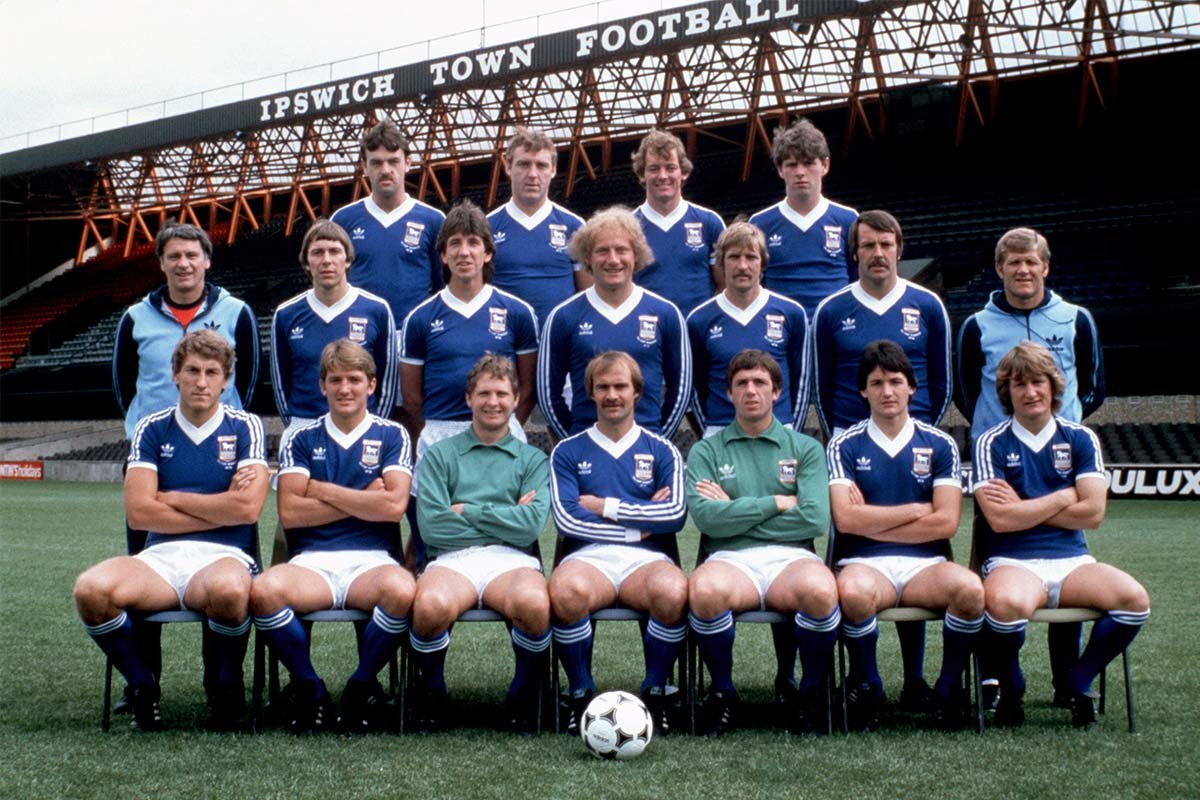 Plantel do Ipswich Town em 1980/1981 Plantel do Ipswich Town em 1980/1981