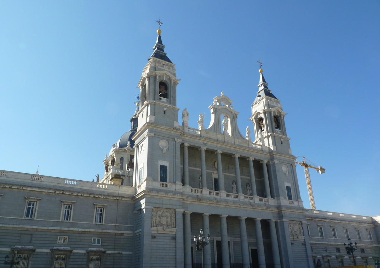 Romântica Madrid-La Almudena (1).jpg
