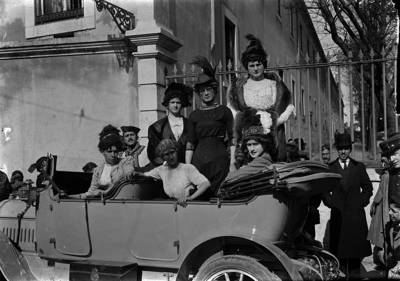 Alunos da Escola Politécnica no Carnaval, 1912, f