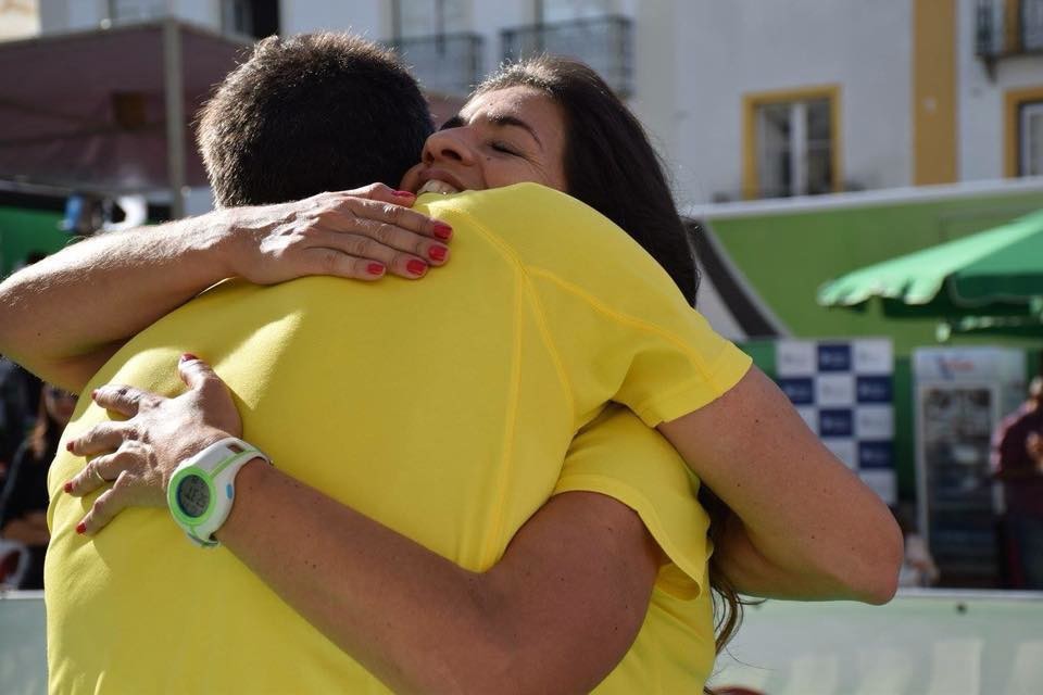 abraço meta.jpg abraço meta.jpg