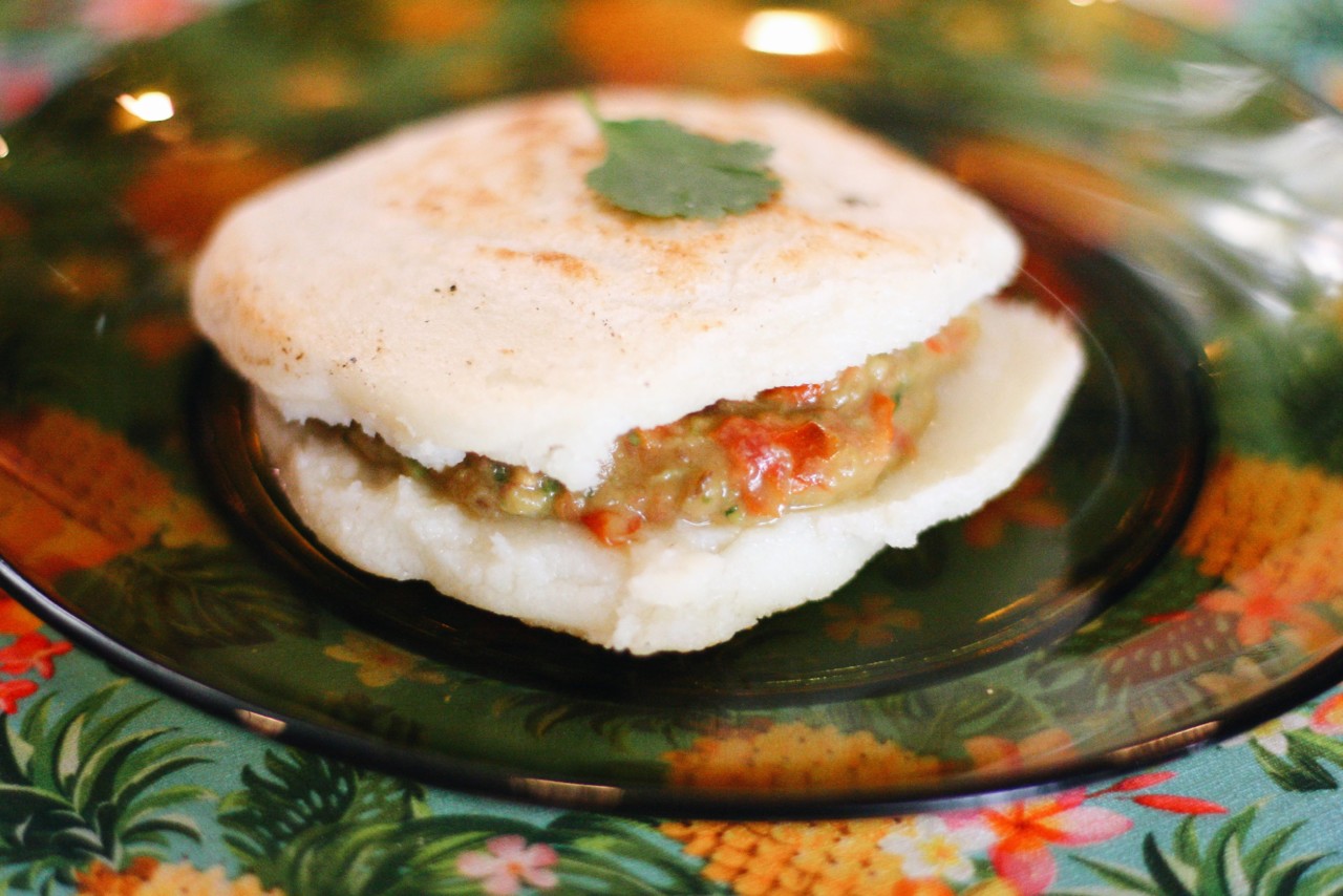 brunch-do-mundo-america-sul-centro-arepa-guacamole