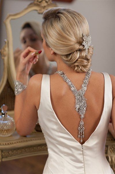 Como escolher o colar certo para cada tipo de decote - Moda & Style