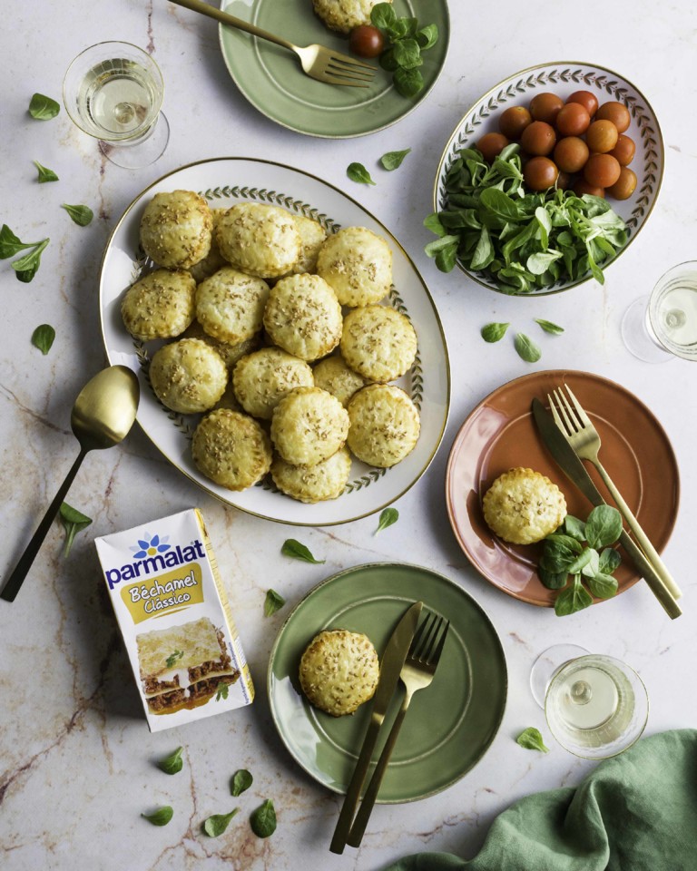 Folhados cremosos de camarão