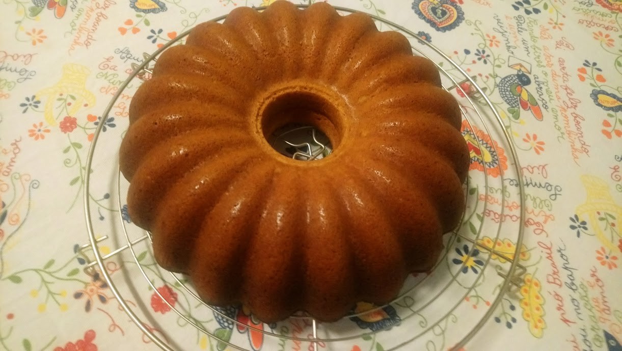 bolo de cenoura e amendoa.JPG