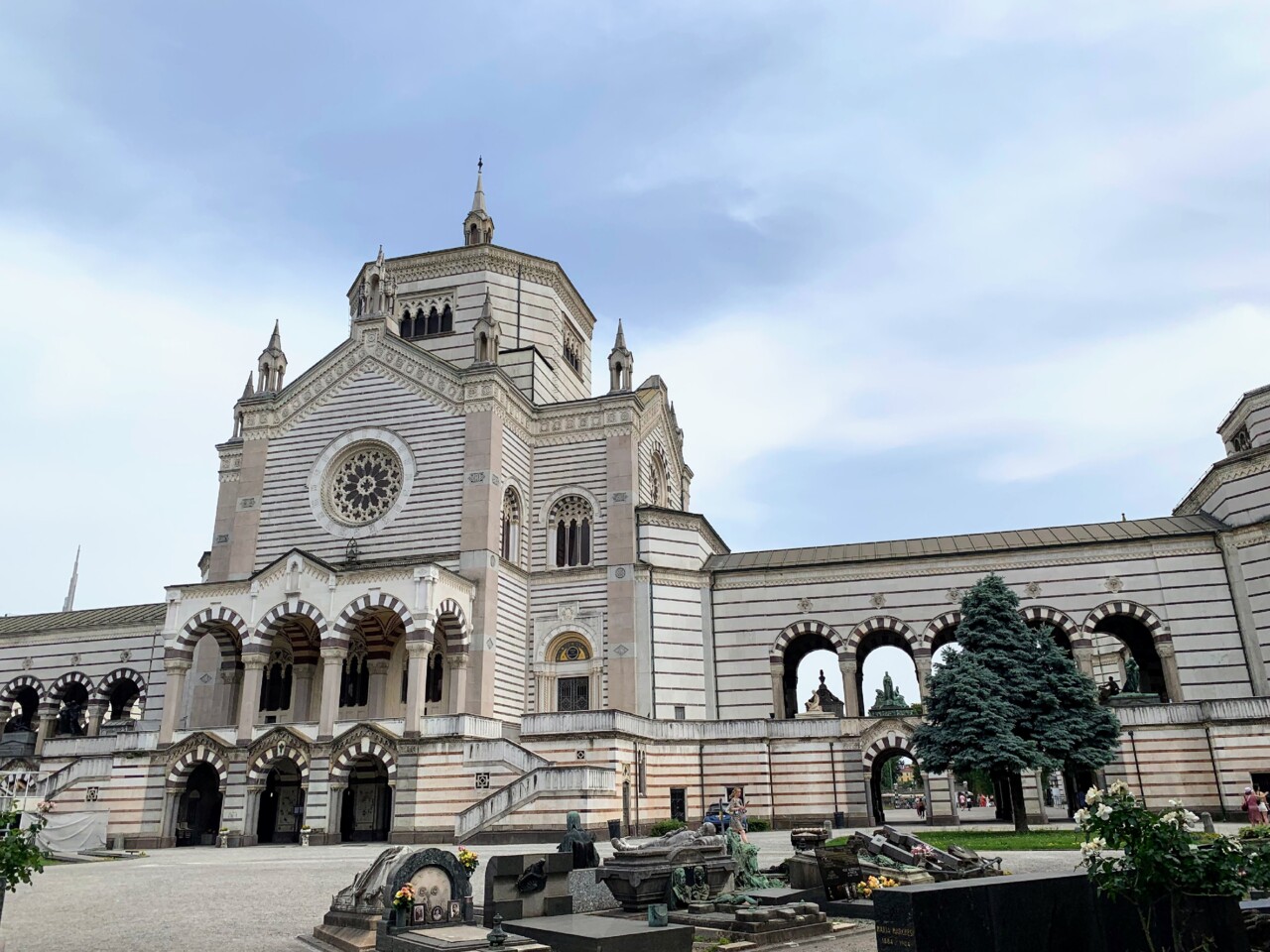 Famedio do Cimitero Monumentale.jpeg