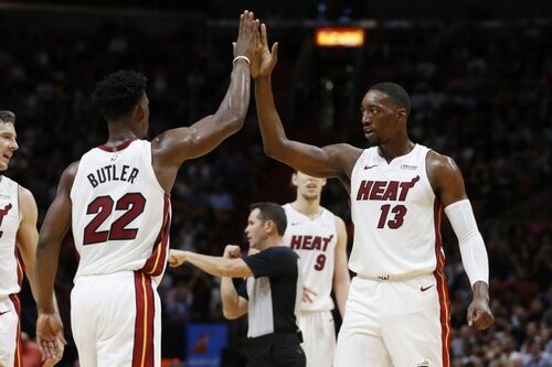 Jimmy Butler e Bam Adebayo