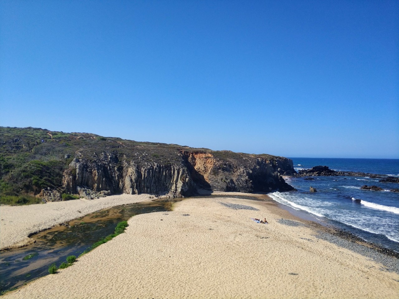 Praia da Foz dos Ouriços.jpg Praia da Foz dos Ouriços.jpg
