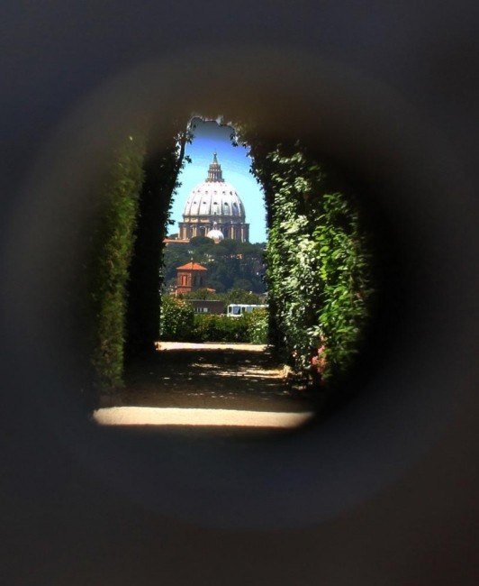 bucco_serratura_Priorato-dei-Cavalieri-di-Malta2.j