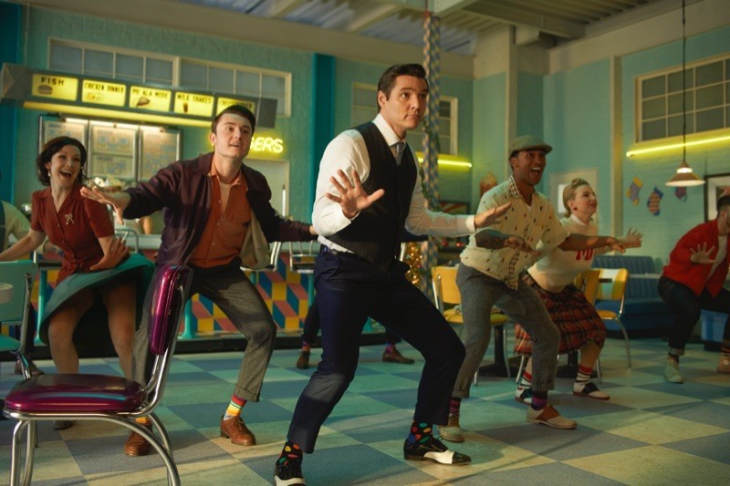 Pedro-Pascal-Happy-Socks-Holiday-2018-Campaign-003 Pedro-Pascal-Happy-Socks-Holiday-2018-Campaign-003