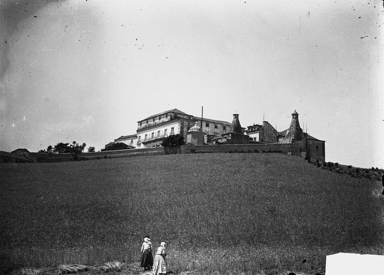 Pátio do Geraldes, sd, foto de José Arthur Leit