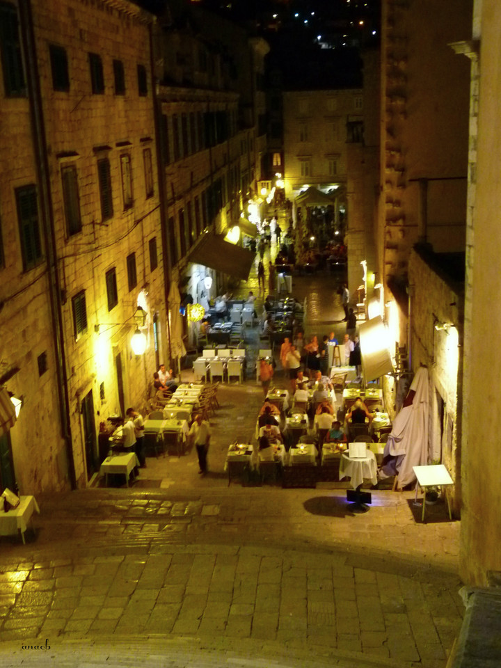 Dubrovnik, Croatia - by night (12).jpg