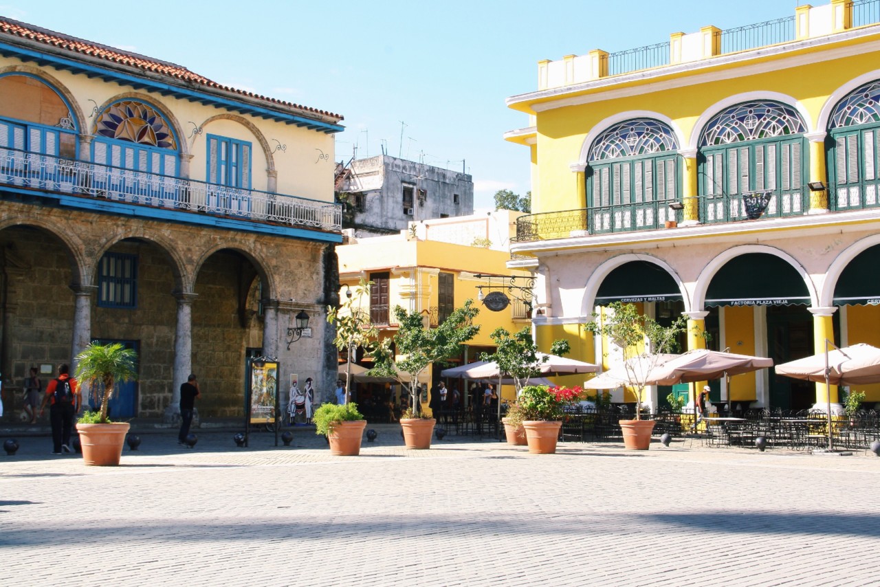 havana-plaza-vieja.jpg