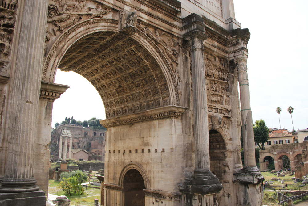 arco_forum.jpg arco_forum.jpg