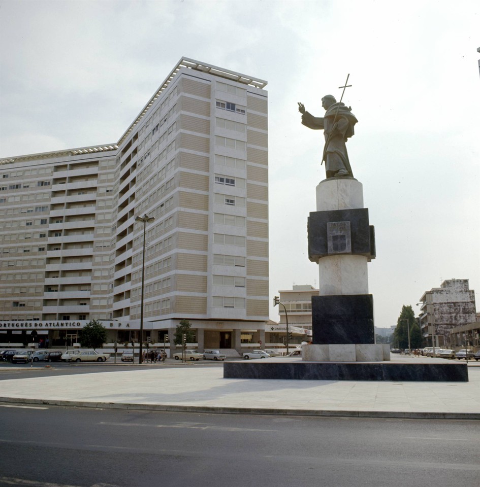 Monumento a Santo António, 1973, foto de Artur Pa