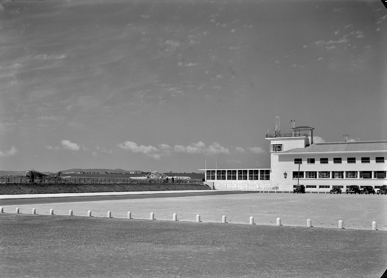 Aeroporto da Portela, Lisboa (H. Novaes, c. 1943)