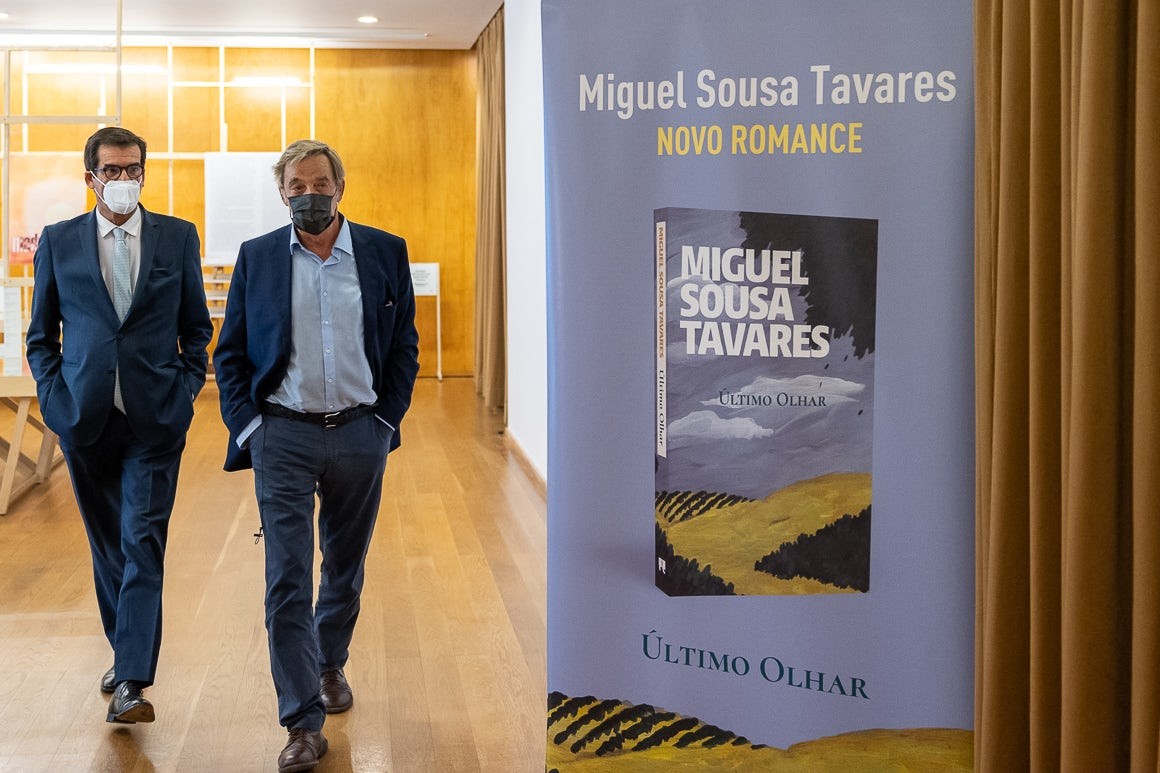 mno_livro_ultimo_lugar_MST_02.jpg