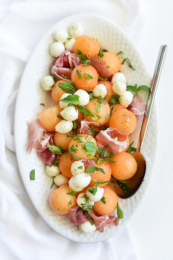 Cantaloupe-and-Mozzarella-Caprese-Salad-foodiecrus