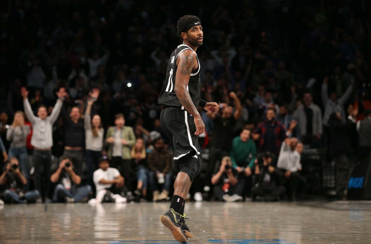 Kyrie Irving comanda os Nets