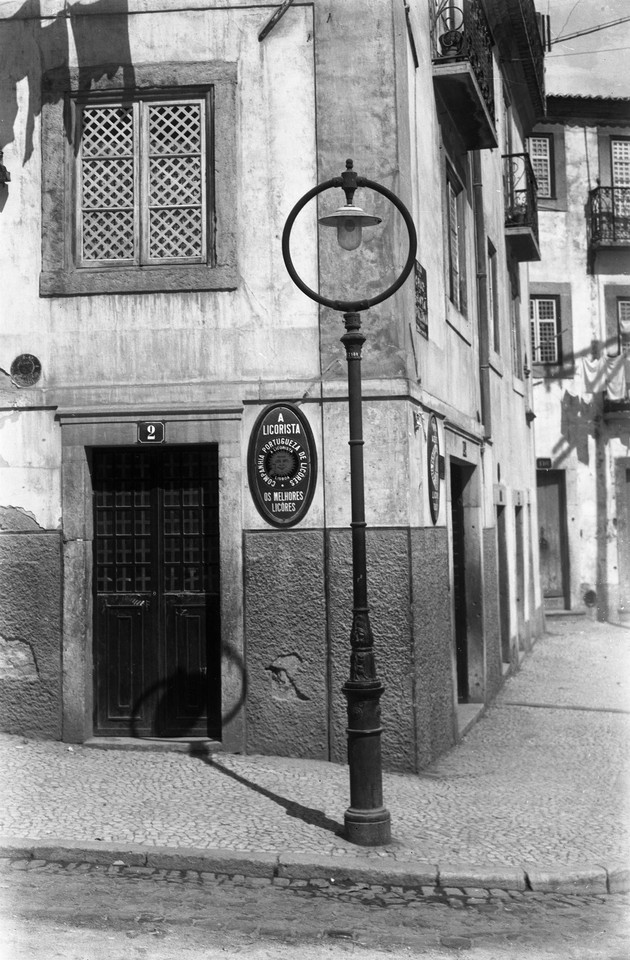 Candeeiros de Lisboa, 1944, Rua do Vale de Santo A