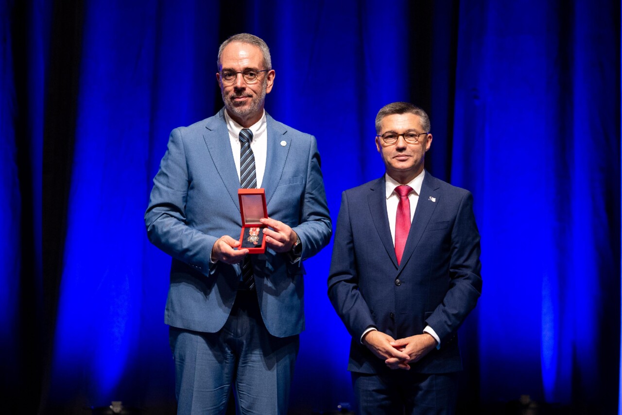 Entrega Insignia Dia Região HMoreira.jpg