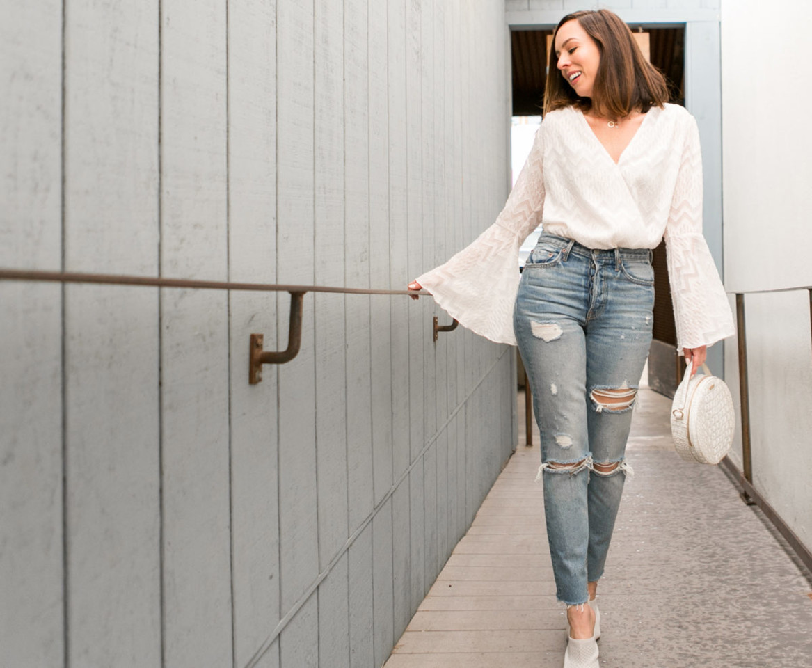 Sydne-Style-shows-how-to-wear-bell-sleeves-for-spr