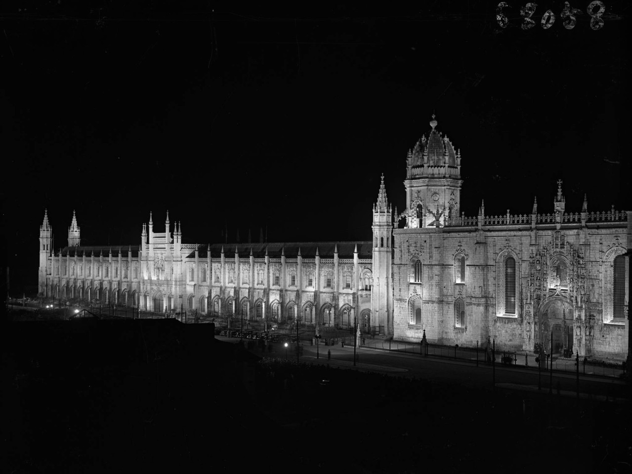 Mosteiro dos Jerónimos 1.jpg