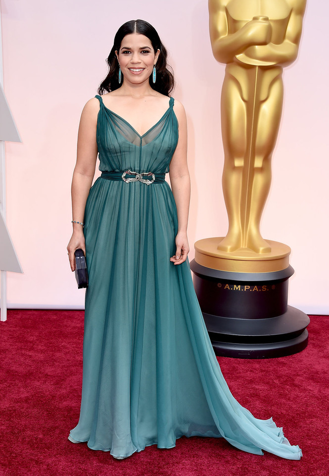 america-ferrera-oscars-2015-red-carpet.jpeg