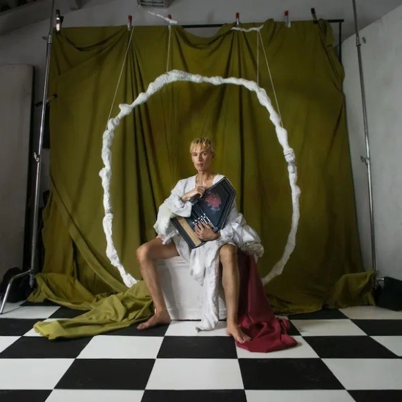 Milkteeth_Douglas Dare.jpg