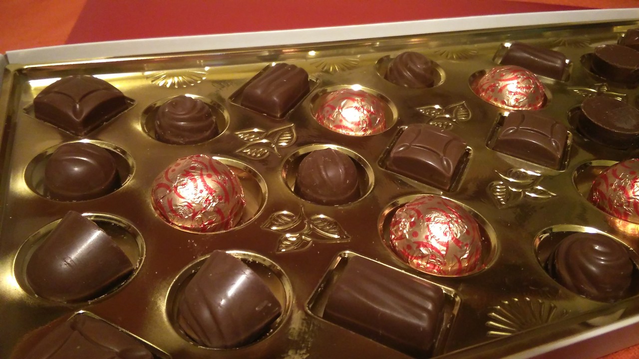 caixa-de-chocolates-para-organizador-de-bijuteria 