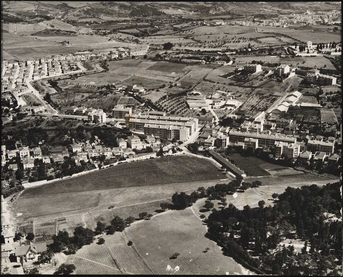 Vista aérea sobre Benfica, Lisboa (C.M.L./D.E.P., 195...)