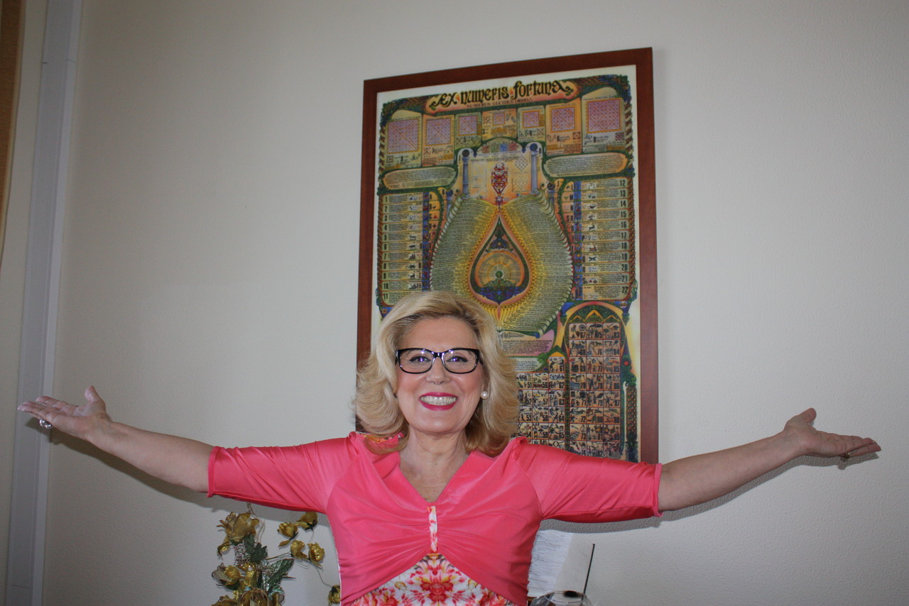 dra maria helena tarologa.JPG